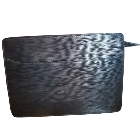 Louis Vuitton Black Epi Clutch - Picture 1 of 10
